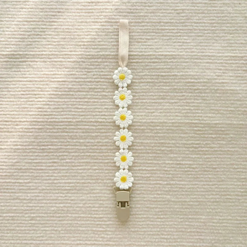 Little Daisy Pacifier Clips Baby Pacifier Anti-drop Chain Toddler Dummy Clip Nipple Holder Baby Shower Gift Baby Accessories