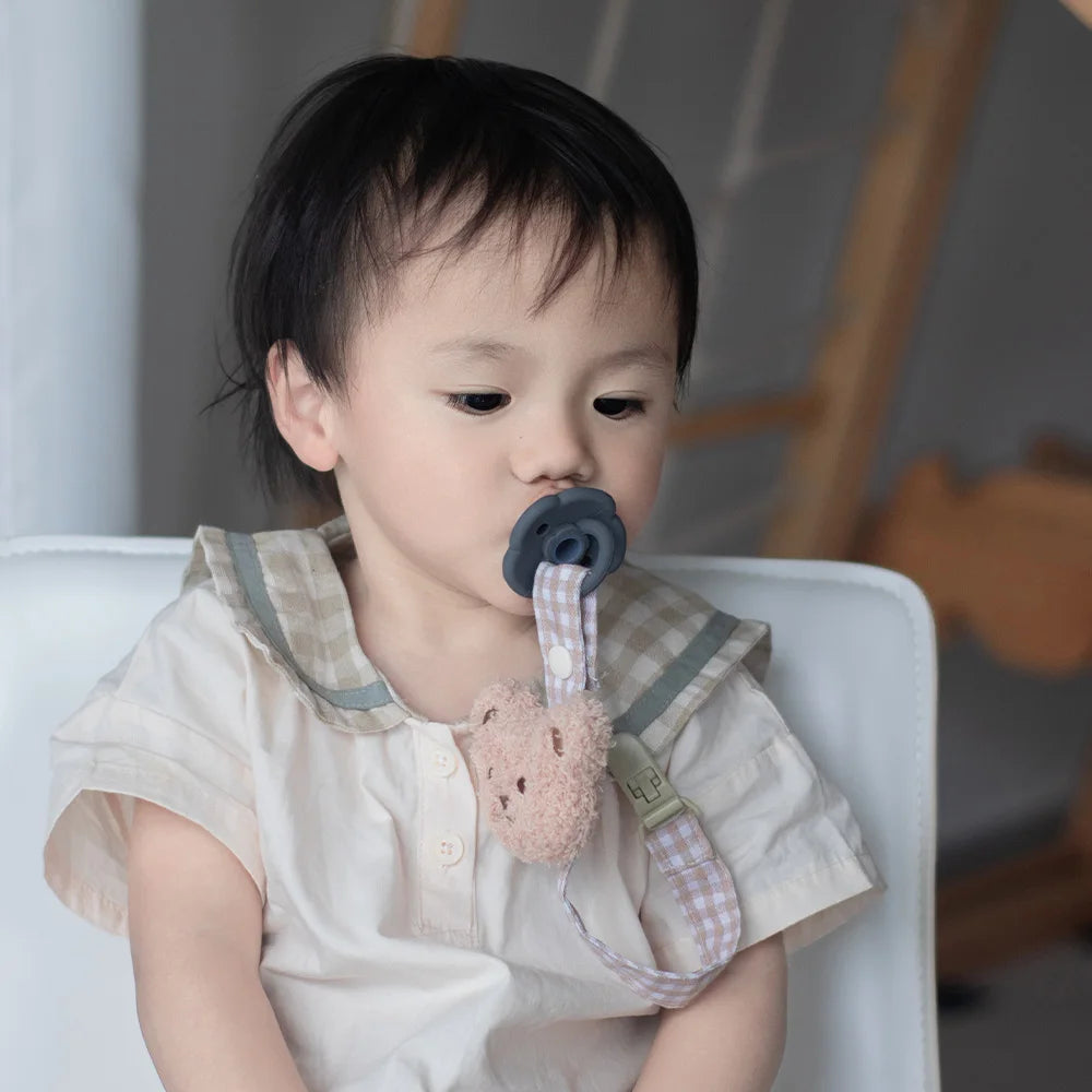 1PCS Cute Bear Baby Pacifier Clip Chain Dummy Holder Soother Pacifier Clips Strap Nipple Holder Infant Feeding Babies Accessorie