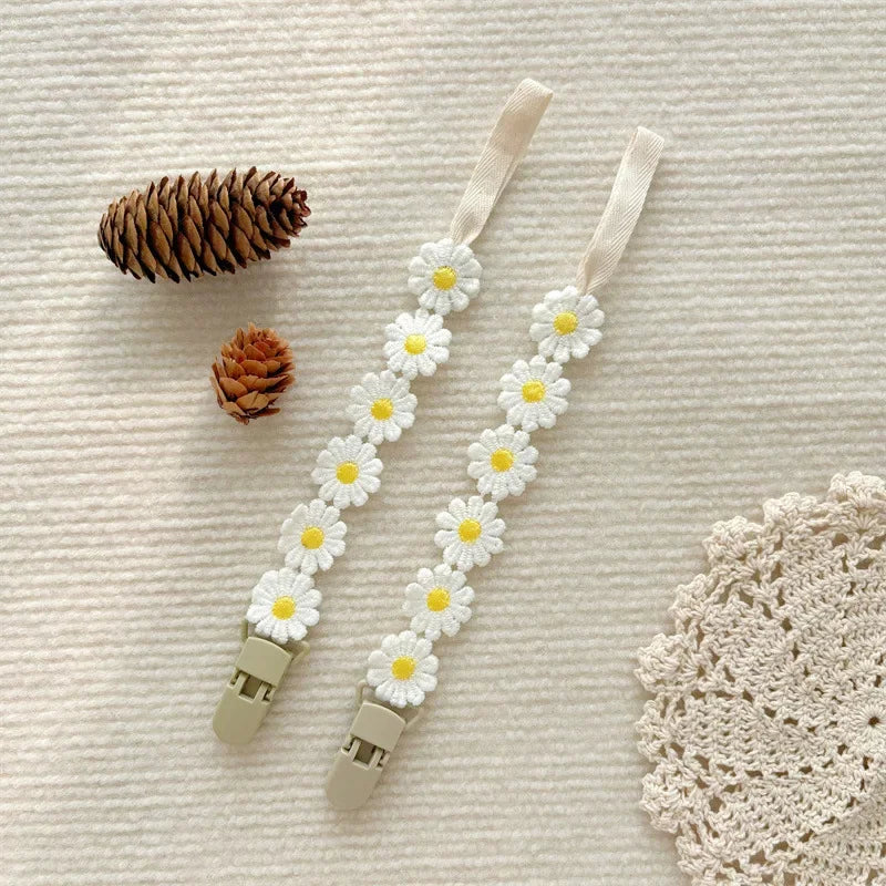Little Daisy Pacifier Clips Baby Pacifier Anti-drop Chain Toddler Dummy Clip Nipple Holder Baby Shower Gift Baby Accessories
