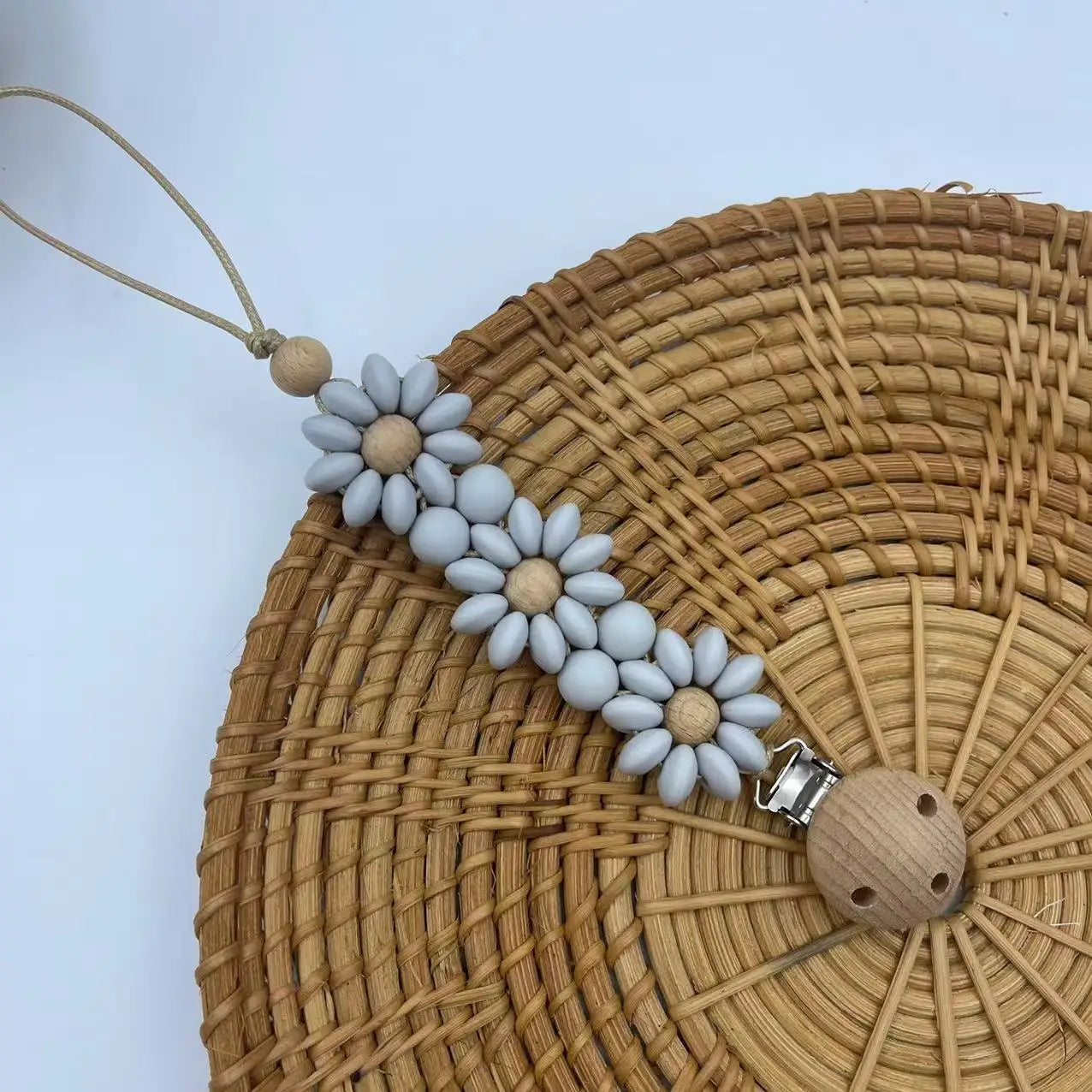 Baby Pacifier Clip Flower Soother Clip Handmade Silicone Dummy Nipple Holder Clip Newborn Essentional Teething Toys