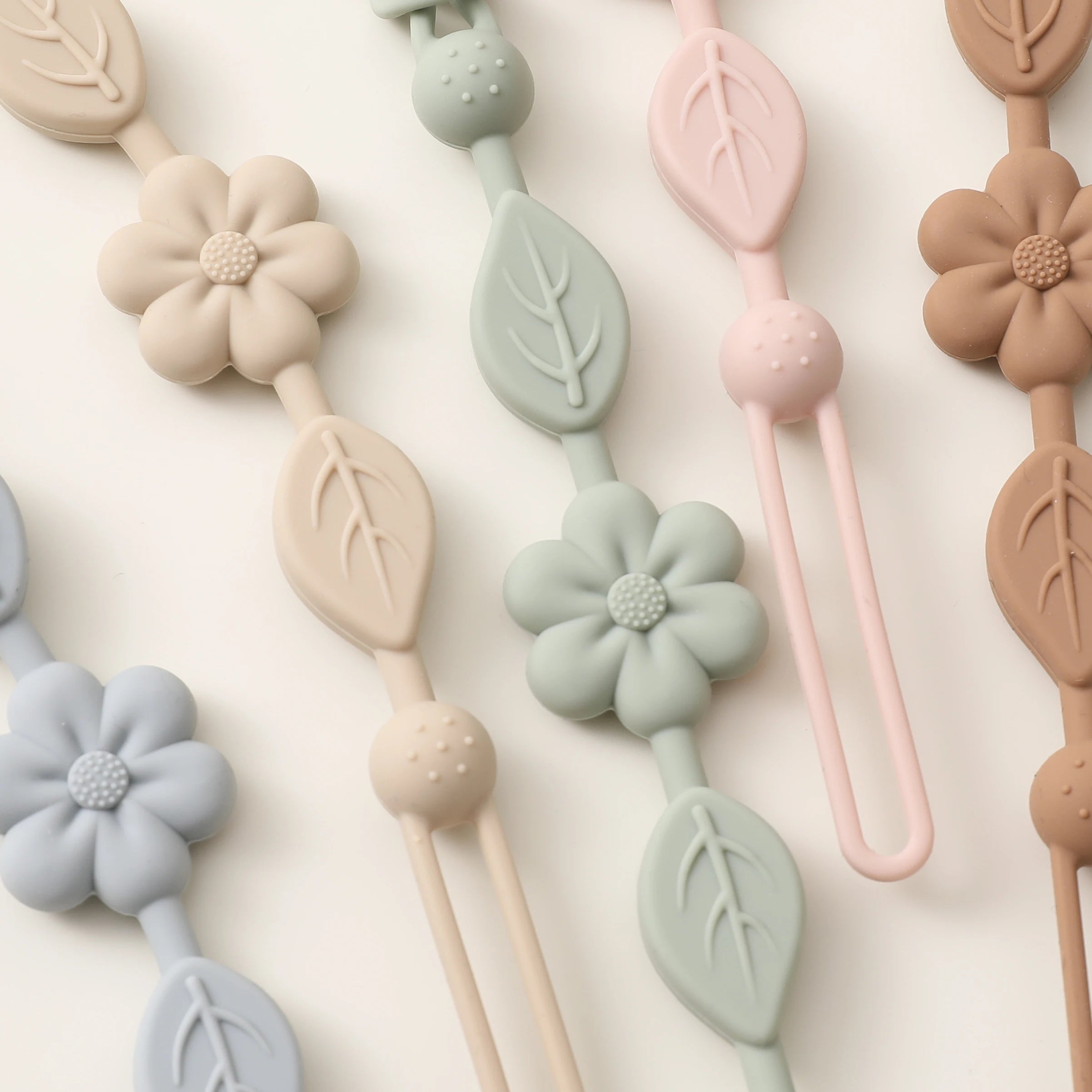 1pcs Baby Silicone Pacifier Chains, Flower  Anti Loss Adjustable Pacifier Holder For Newborn, Suitable For Baby Toy Products