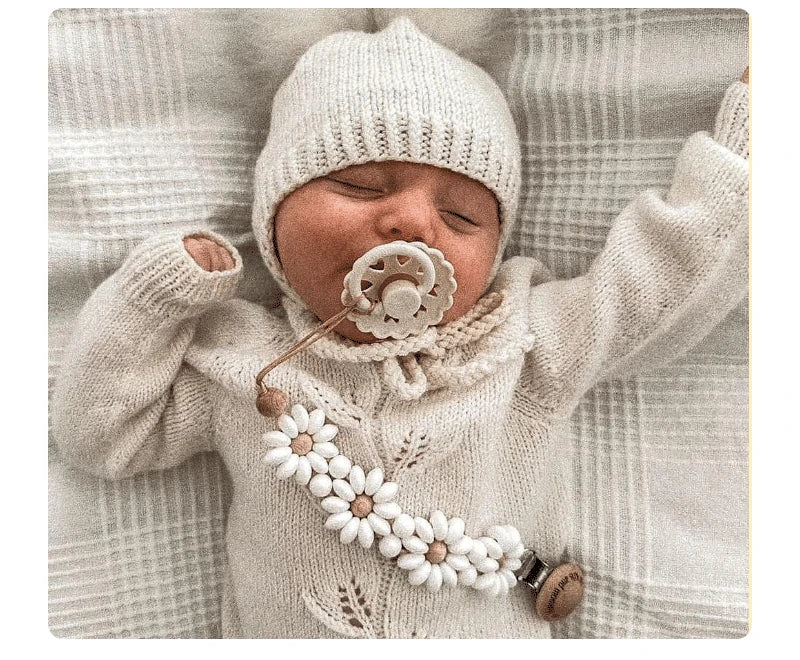 Baby Pacifier Clip Flower Soother Clip Handmade Silicone Dummy Nipple Holder Clip Newborn Essentional Teething Toys