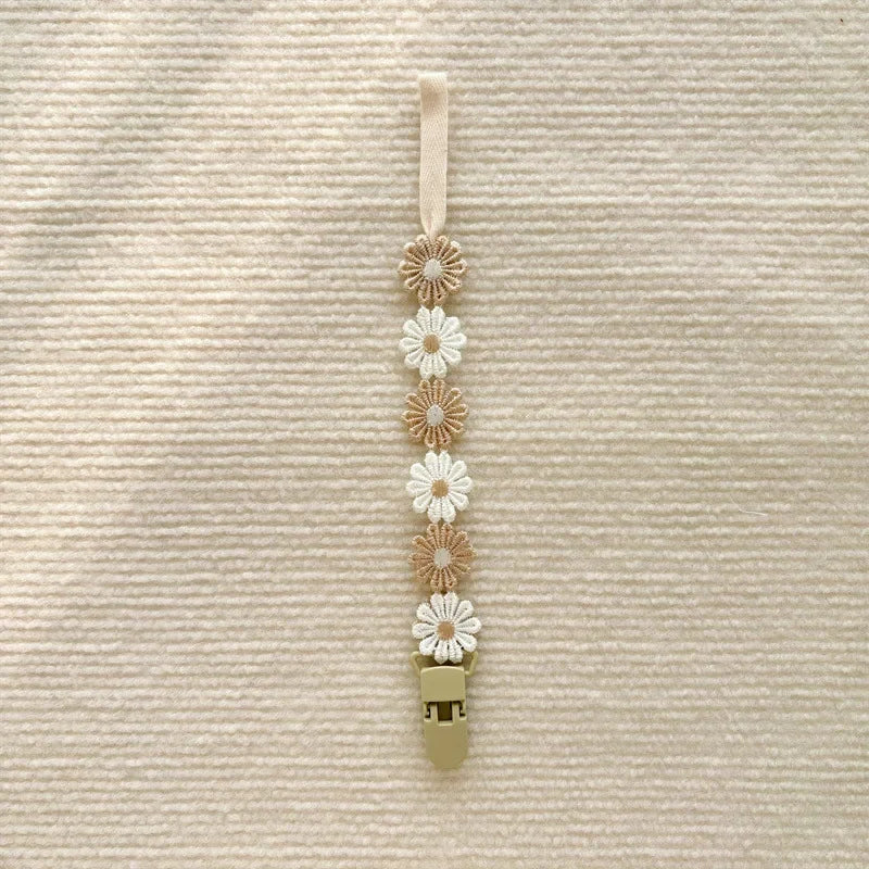 Little Daisy Pacifier Clips Baby Pacifier Anti-drop Chain Toddler Dummy Clip Nipple Holder Baby Shower Gift Baby Accessories
